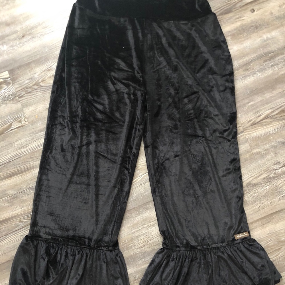 Matilda Jane black velvet ruffles NWT